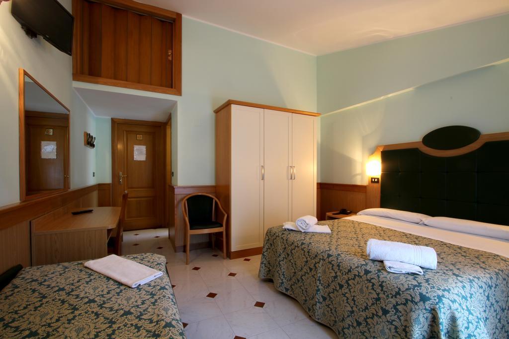 Hotel Il Vecchio Pescatore Вилета Бареа Екстериор снимка